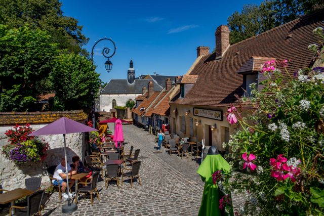 Les villages médiévaux du Pas-de-Calais au charme intemporel