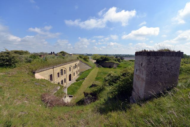 Fort des Dunes proche de : Camping Le Perroquet